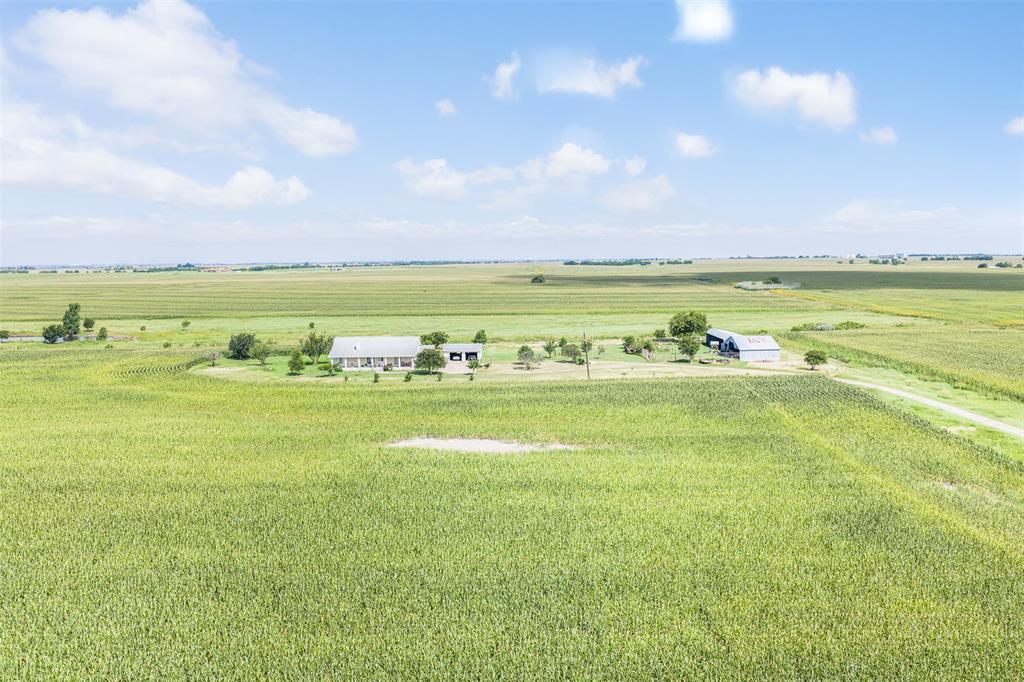 18108 Werchan Ln, Coupland, TX à vendre Photo du bâtiment- Image 1 de 35
