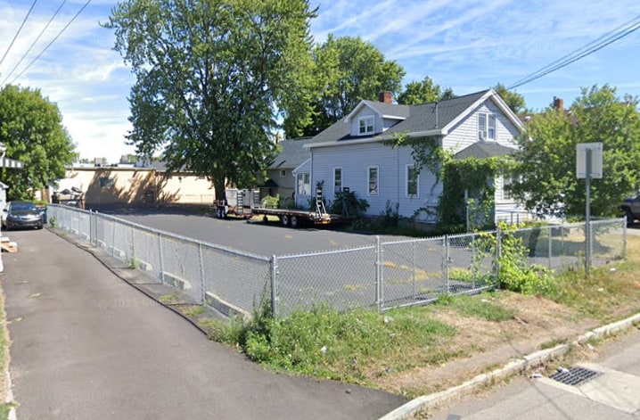 24 Lee Rd, Rochester, NY à vendre - Photo du bâtiment - Image 2 de 2