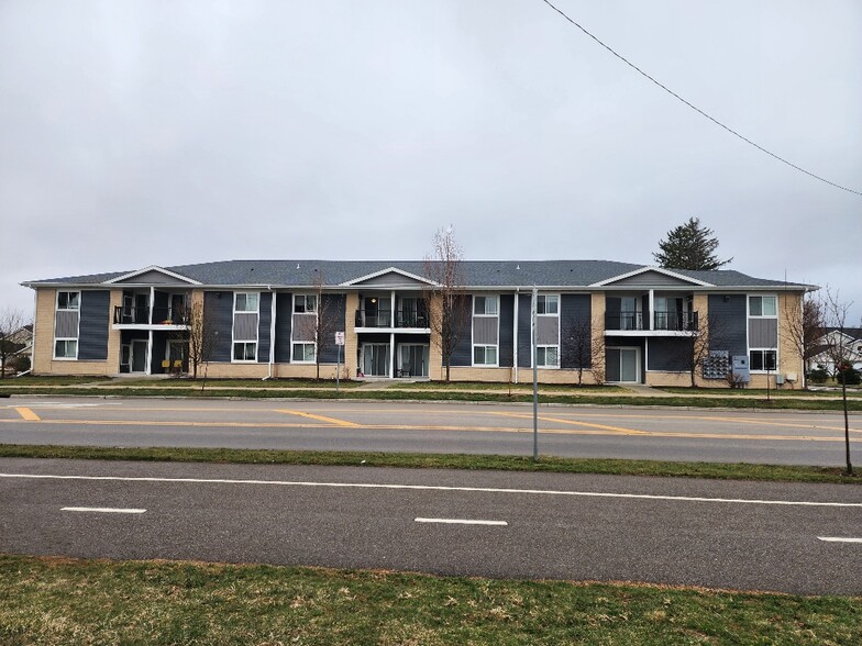3036 Triumph Dr, Sun Prairie, WI à vendre - Photo du bâtiment - Image 1 de 2