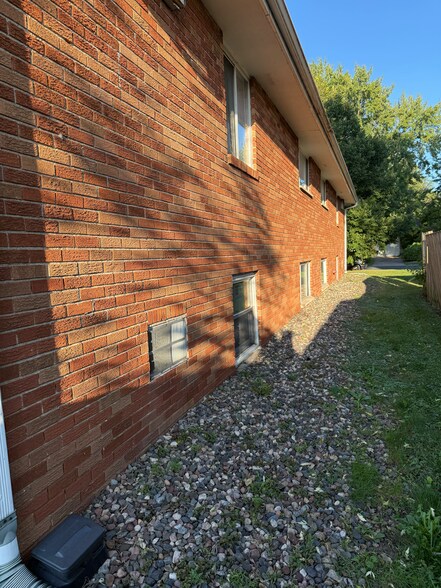 4546 Tyler St Ne, Minneapolis, MN à vendre - Photo du bâtiment - Image 2 de 15