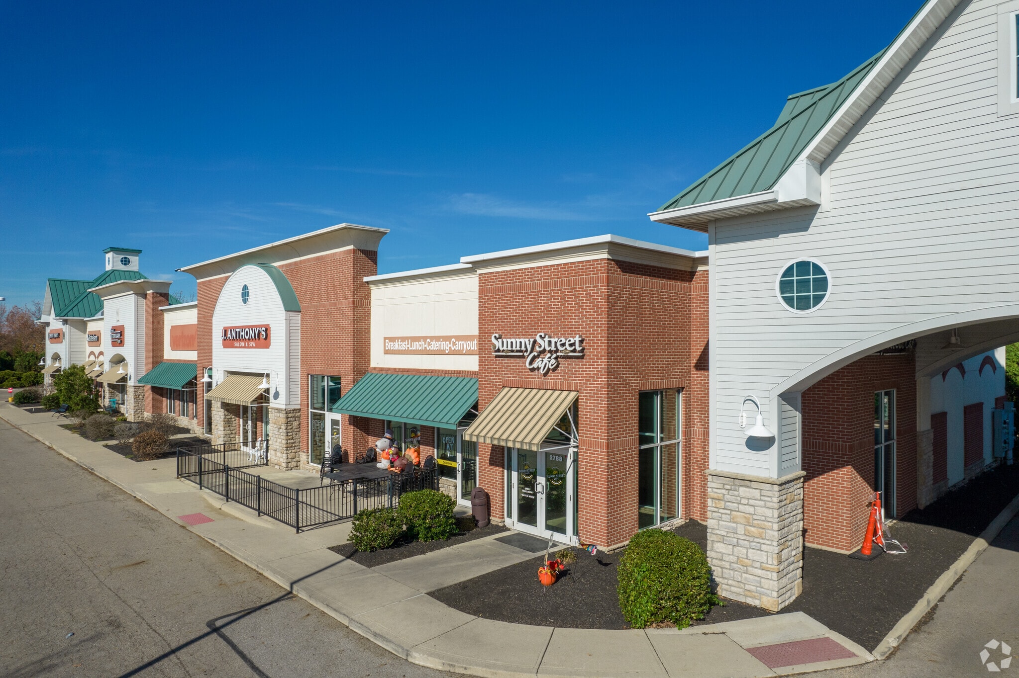 2788-2814 London-groveport Rd, Grove City, OH for lease Primary Photo- Image 1 of 7