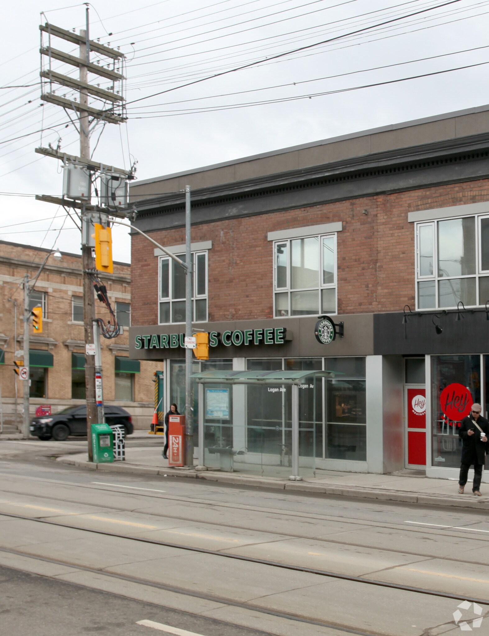 908 Queen St E, Toronto, ON à vendre Photo principale- Image 1 de 1