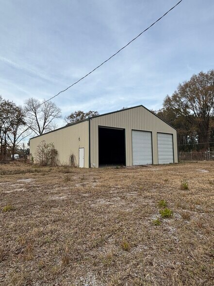 810 Lydia Hwy, Hartsville, SC à vendre - Photo du bâtiment - Image 2 de 26