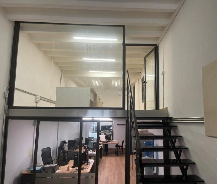 Bureau/Commerce de détail dans Barcelone, Barcelona à louer - Photo intérieure - Image 2 de 2