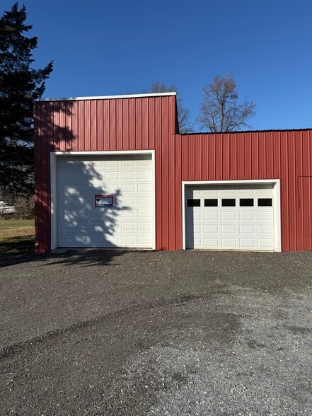 25215 Vista Rd, Hollywood, MD for lease - Building Photo - Image 2 of 8