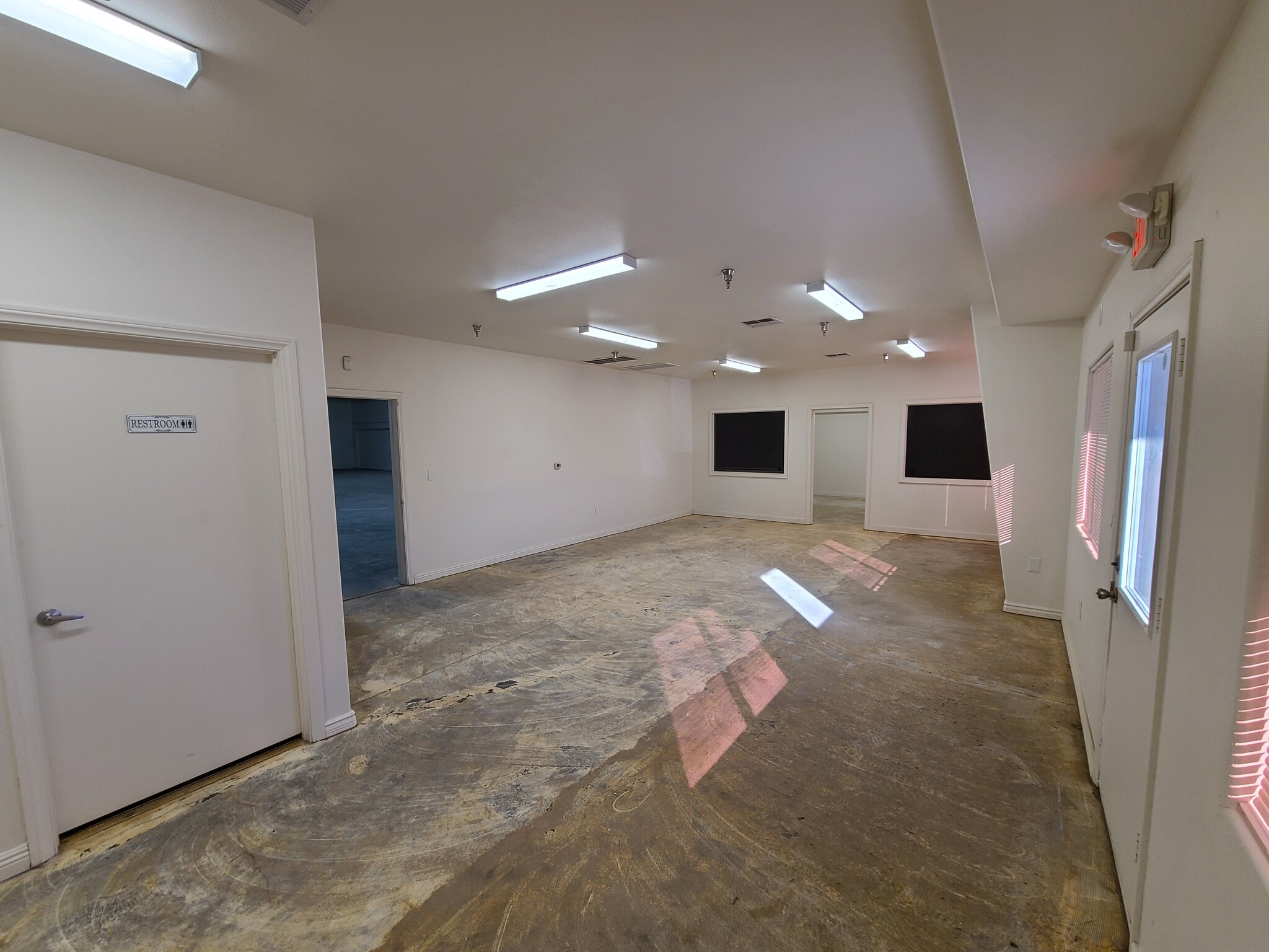 2255 Marion Dr, Las Vegas, NV for lease Interior Photo- Image 1 of 5