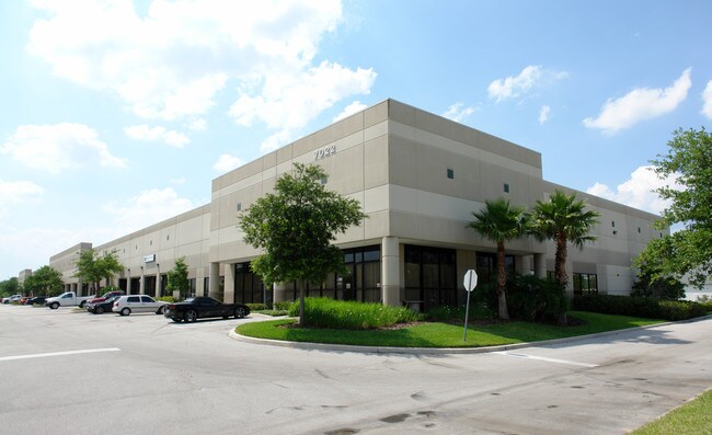 More details for 7022 Tpc Dr, Orlando, FL - Industrial for Lease