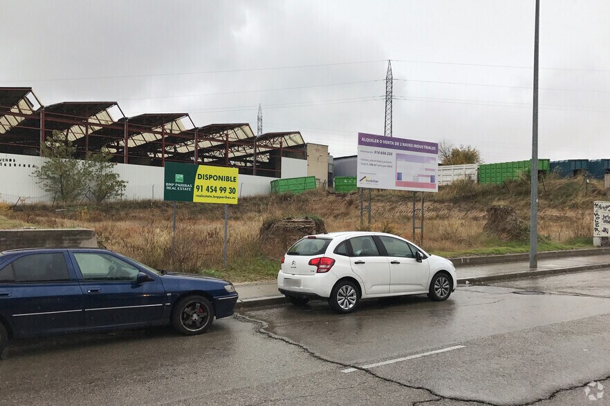 Calle del Puerto Guadarrama, 5, Móstoles, Madrid à vendre - Photo du bâtiment - Image 2 de 5