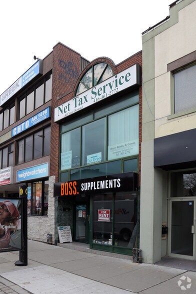 429 Danforth Ave, Toronto, ON à vendre - Photo du bâtiment - Image 1 de 1