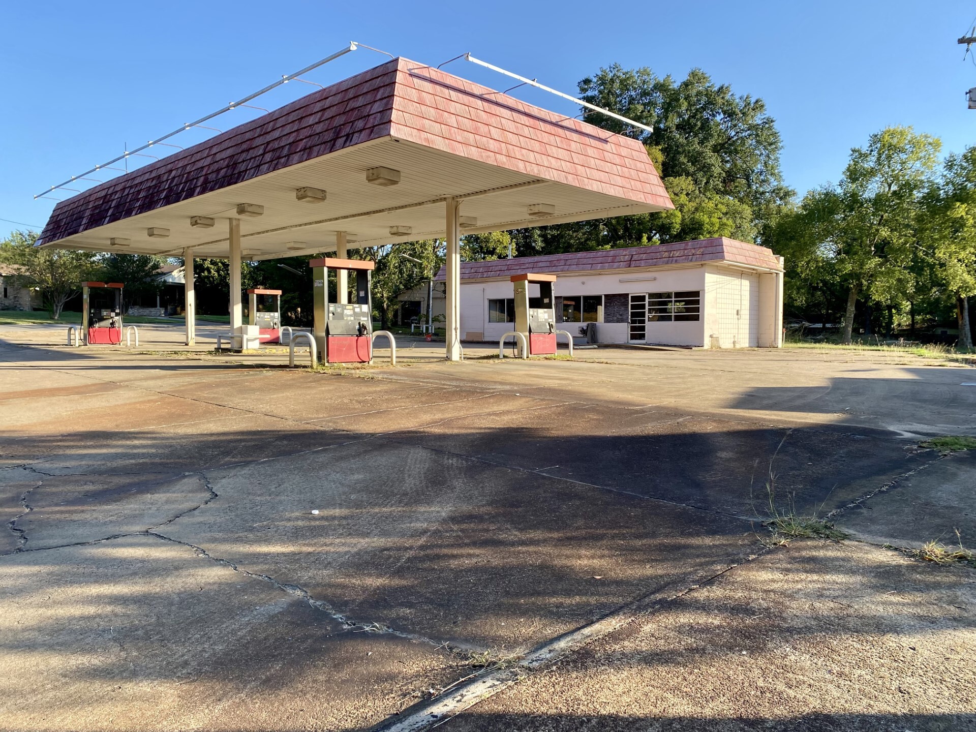 1900 Clarksville St, Paris, TX for sale Building Photo- Image 1 of 10