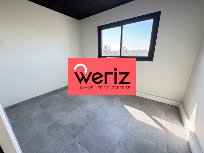 Office in Saint-Cannat for lease - Building Photo - Image 3 of 8