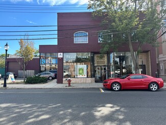 Plus de détails pour 133-135-137 Monmouth Street, Red Bank, NJ - Vente au détail à vendre