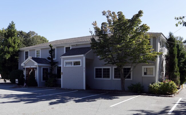 Plus de détails pour 89 S Main St, Centerville, MA - Bureau/Commerce de détail à louer