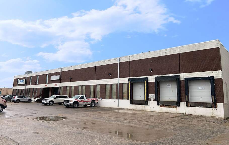 1169 Sherwin Rd, Winnipeg, MB à vendre Photo du bâtiment- Image 1 de 1