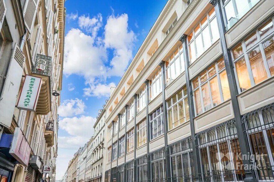 4-6 Rue D'Enghien, Paris à louer - Photo du bâtiment - Image 1 de 9