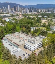 4225 Kincaid St, Burnaby, BC à louer Photo du bâtiment- Image 1 de 7