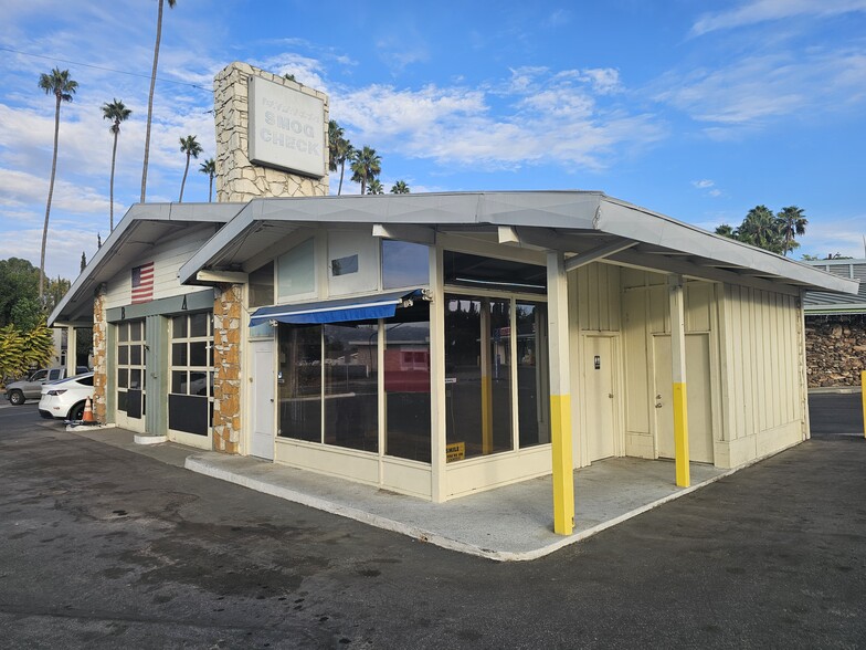 1540-1546 Harbor Blvd, Fullerton, CA for lease - Building Photo - Image 2 of 21