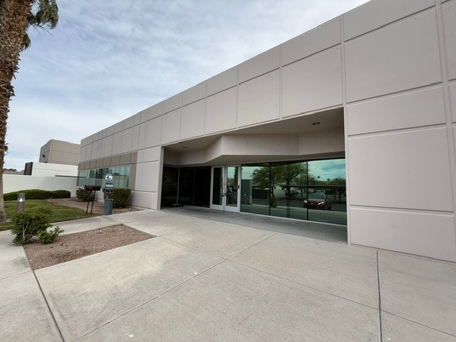 900 Grier Dr, Las Vegas, NV for lease - Building Photo - Image 2 of 21