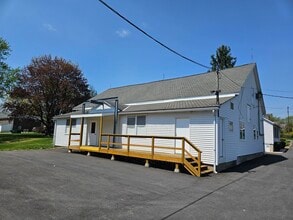 2824 Freemansburg Ave, Easton, PA for lease Interior Photo- Image 2 of 5