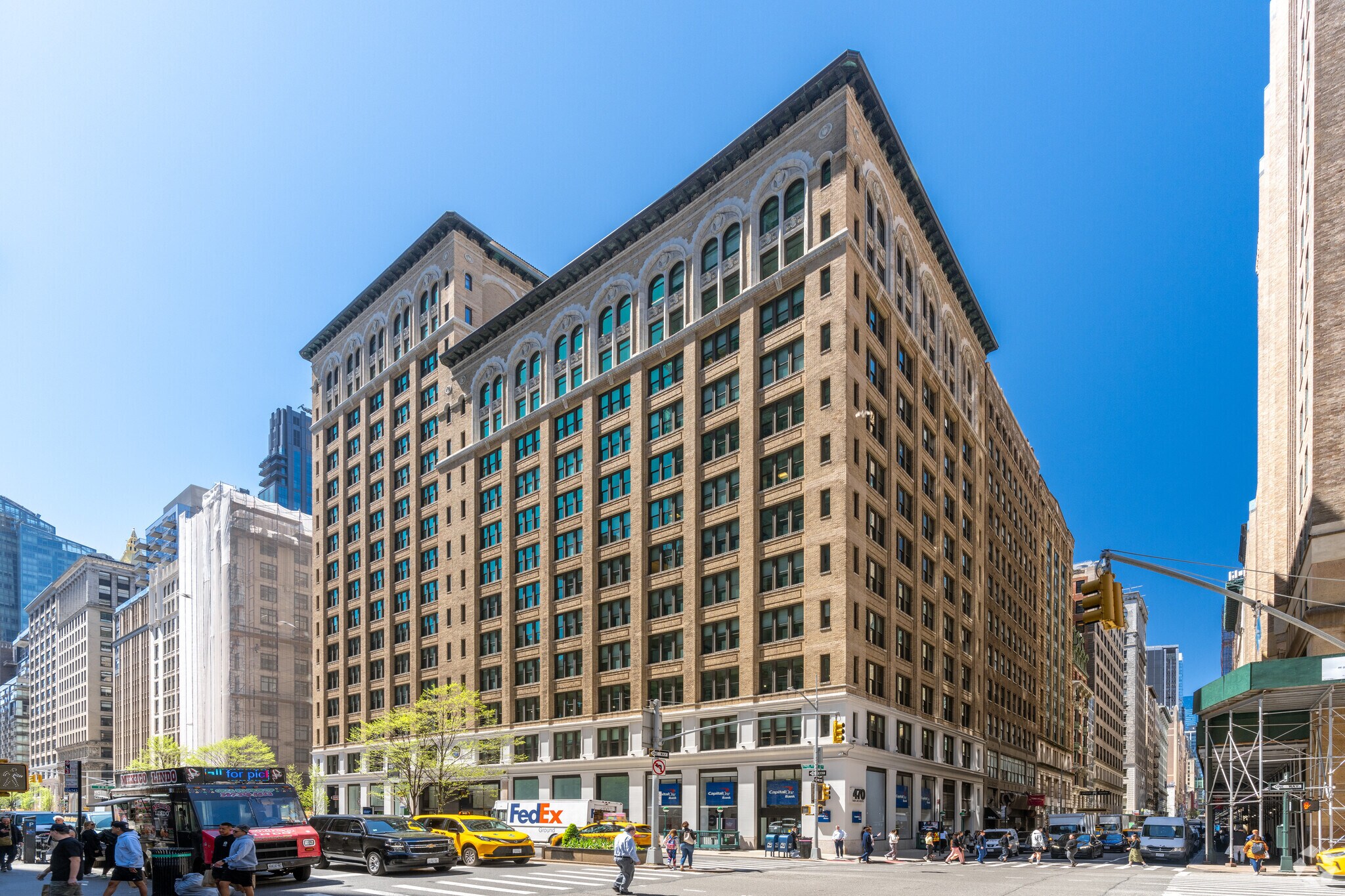470 Park Ave S, New York, NY à louer Photo du bâtiment- Image 1 de 12