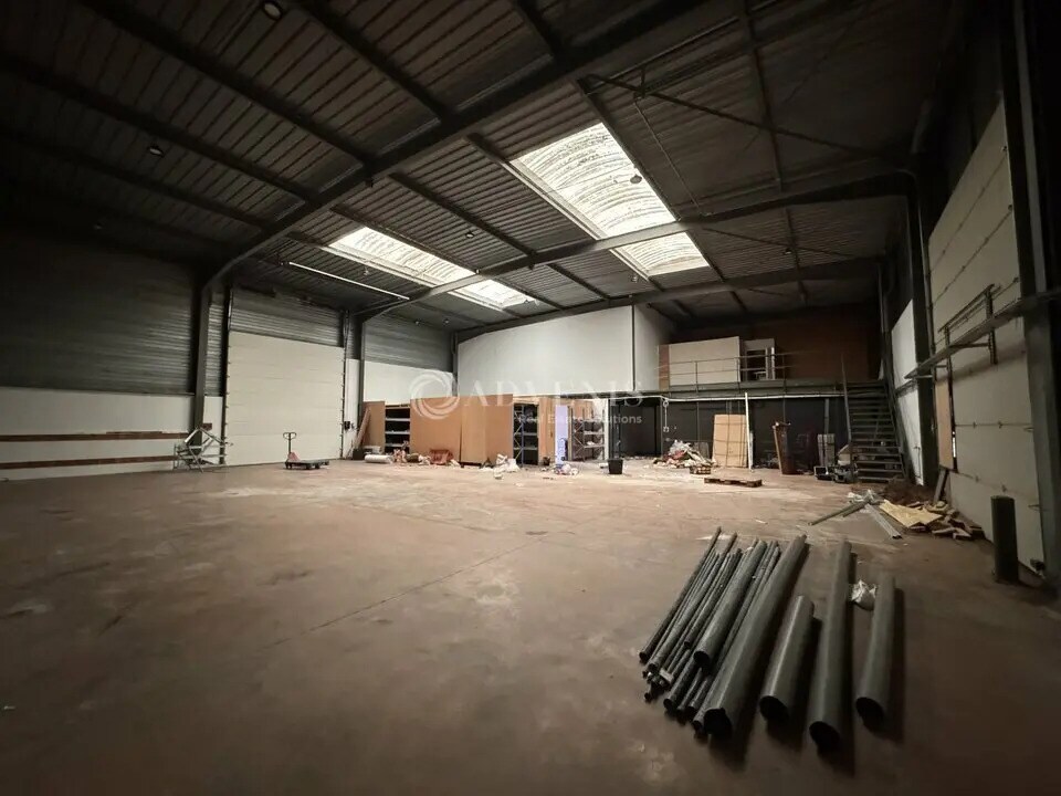 Flex in Gretz-Armainvilliers for lease Interior Photo- Image 1 of 5