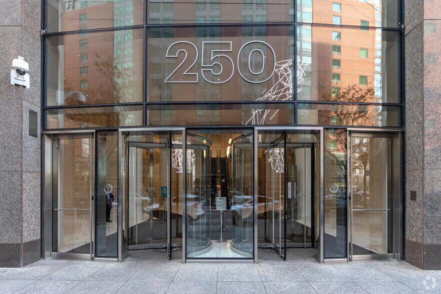250 Vesey St, New York, NY à louer - Photo du bâtiment - Image 2 de 6