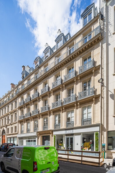 17 Rue De La Banque, Paris for lease - Building Photo - Image 2 of 5