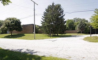 Plus de détails pour 1001 E Coolspring Ave, Michigan City, IN - Commerce de détail à vendre