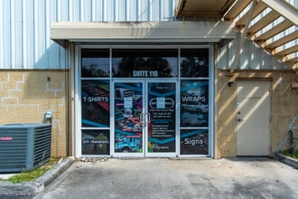 1014-1016 US Highway 19 N, Holiday, FL for lease Building Photo- Image 2 of 13