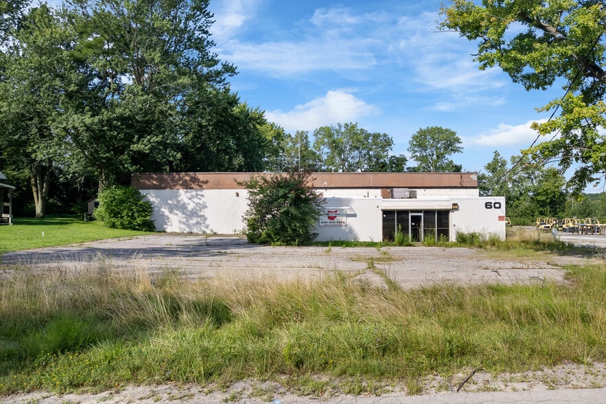 60 Williams St, Grand River, OH à vendre - Photo du bâtiment - Image 3 de 54