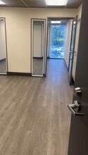 15720 Ventura Blvd, Encino, CA à louer - Vidéo sur l’inscription commerciale 