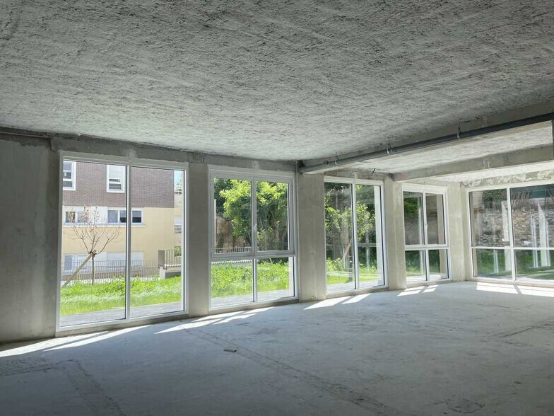 Flex in Ivry-sur-Seine for sale - Interior Photo - Image 3 of 8