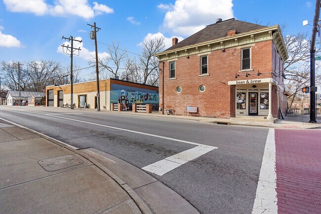 More details for 97 E Main St, Batavia, OH - Retail for Sale