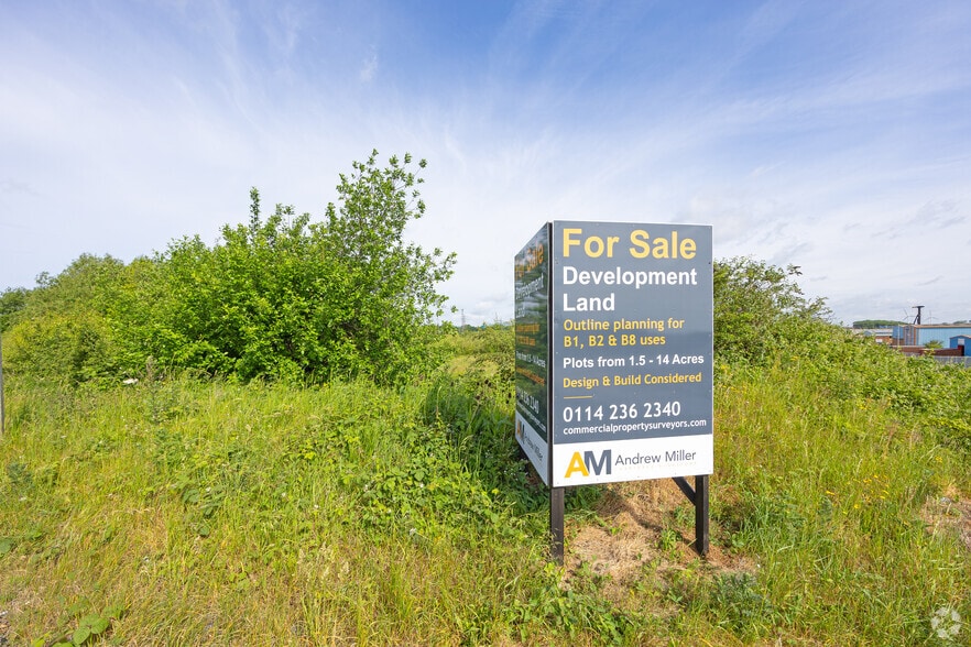 Warren Rd, Scunthorpe for sale - Primary Photo - Image 1 of 2