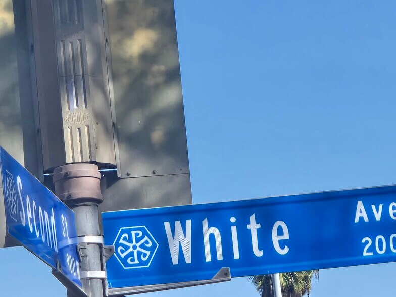 906 W 2nd St, Pomona, CA à vendre - Photo du bâtiment - Image 3 de 8