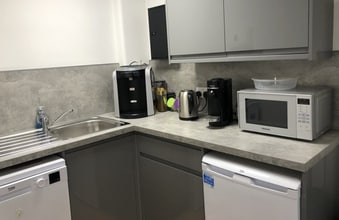 Govett Ave, Shepperton for lease Interior Photo- Image 2 of 6