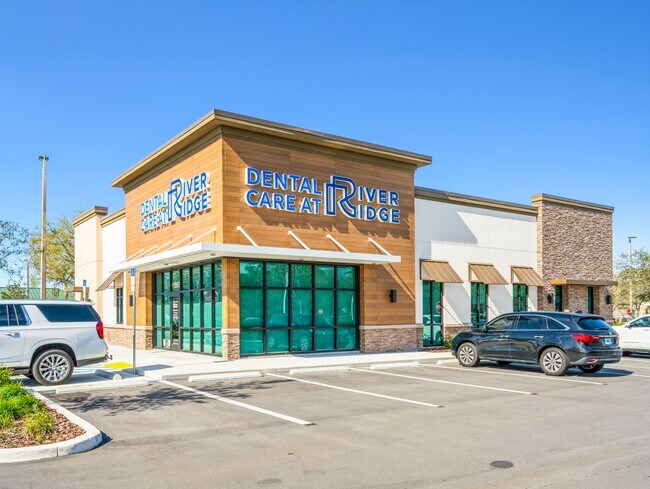 Plus de détails pour 11959 Decubellis Rd, New Port Richey, FL - Bureau à vendre