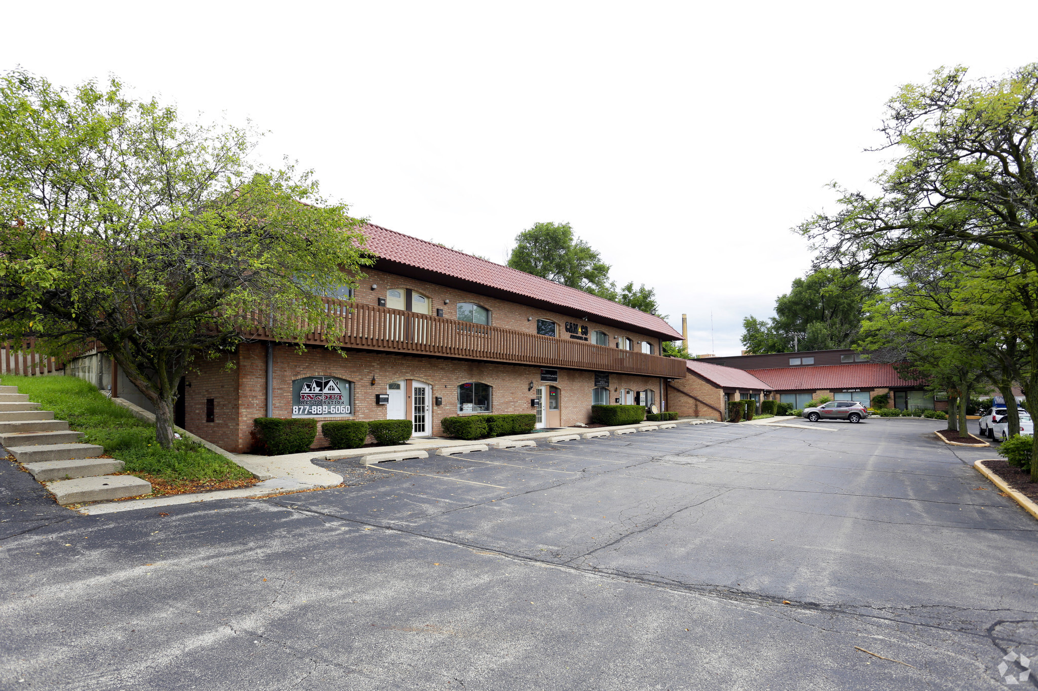 1970-1972 Larkin Ave, Elgin, IL for sale Primary Photo- Image 1 of 1