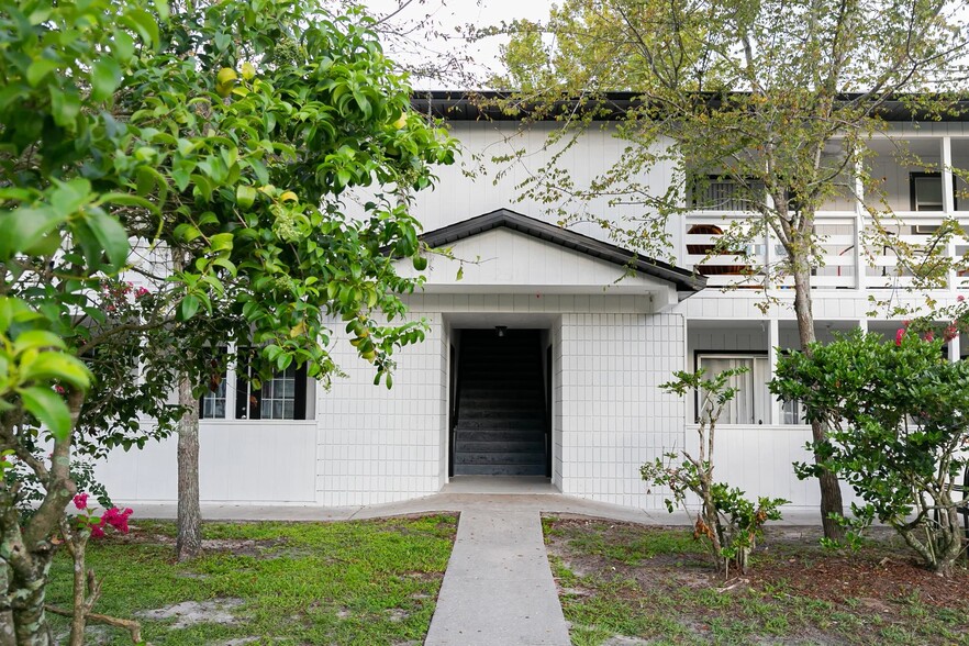 4251 SW 21st Pl, Gainesville, FL for sale - Building Photo - Image 3 of 14