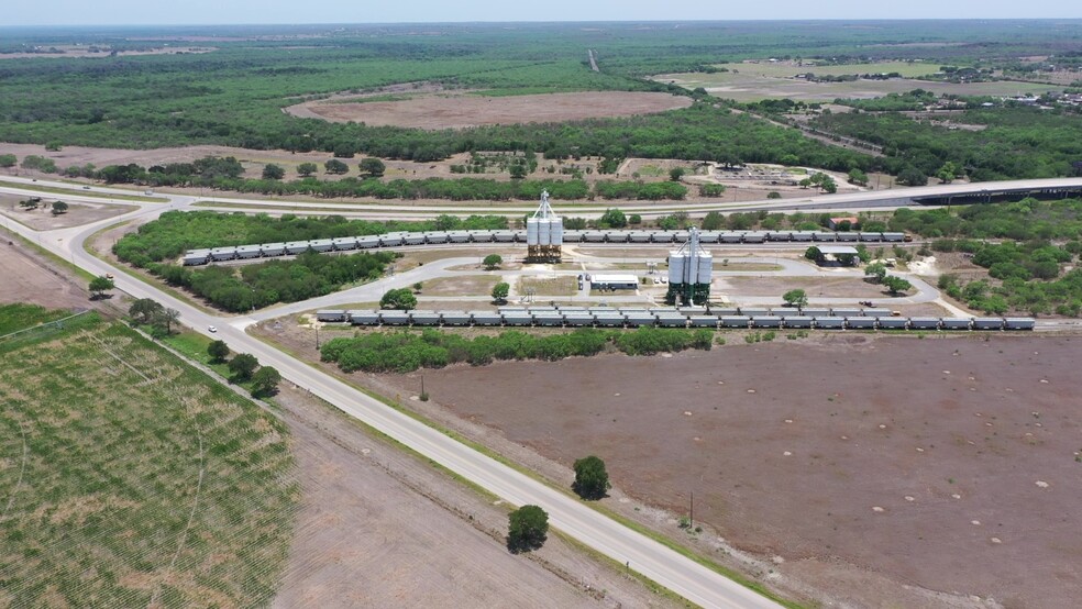 240 US-59 Bus, George West, TX for sale - Aerial - Image 3 of 4