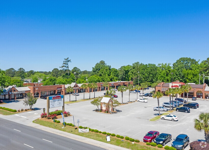 1890 Sam Rittenberg Blvd, Charleston, SC for lease - Primary Photo - Image 1 of 1