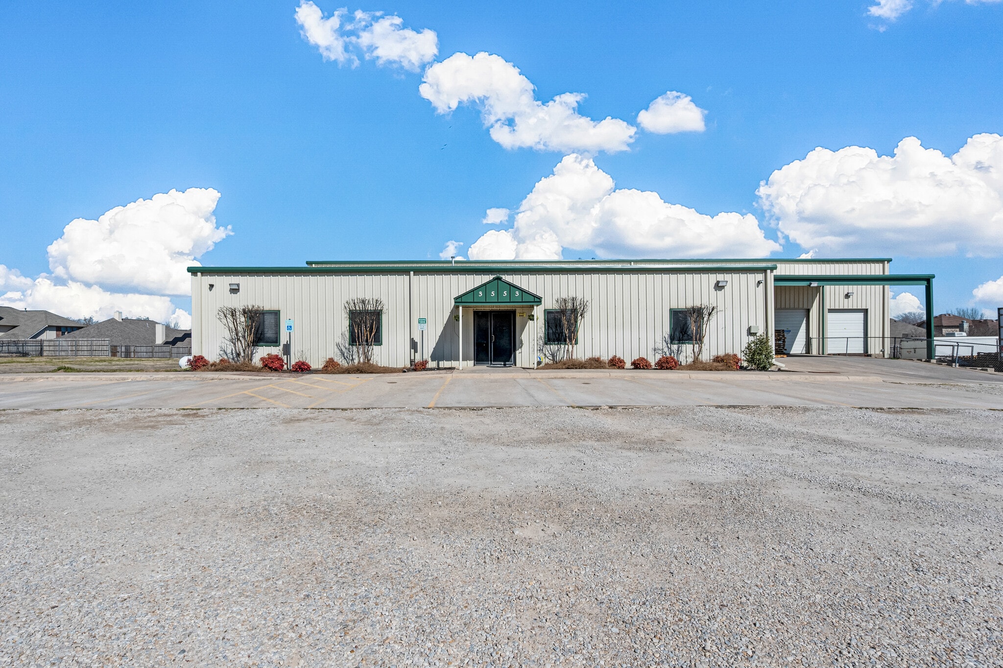 3553 Loddick Ln, Fort Worth, TX for lease Primary Photo- Image 1 of 8
