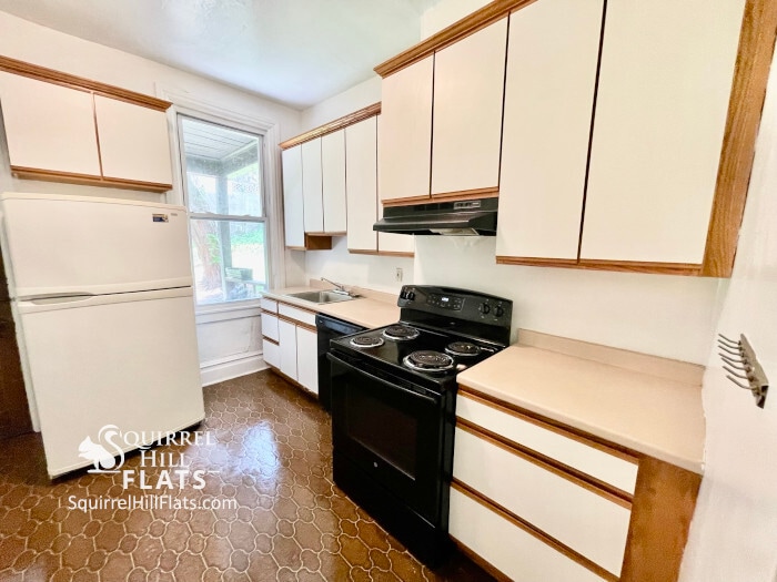 5706 Darlington Rd, Pittsburgh, PA for sale - Building Photo - Image 2 of 8