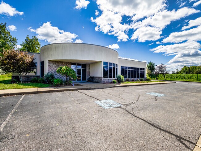 Plus de détails pour 490 Park Dr, Weirton, WV - Bureau à louer