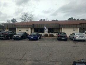 420 Investors Pl, Virginia Beach, VA for lease Building Photo- Image 2 of 5