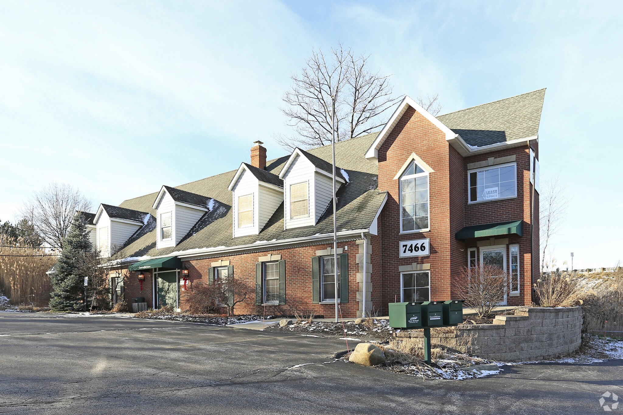 7466 Auburn Rd, Concord Twp, OH for lease Primary Photo- Image 1 of 10