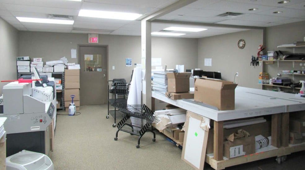 1003 55th Ave NE, Calgary, AB for sale - Interior Photo - Image 1 of 1