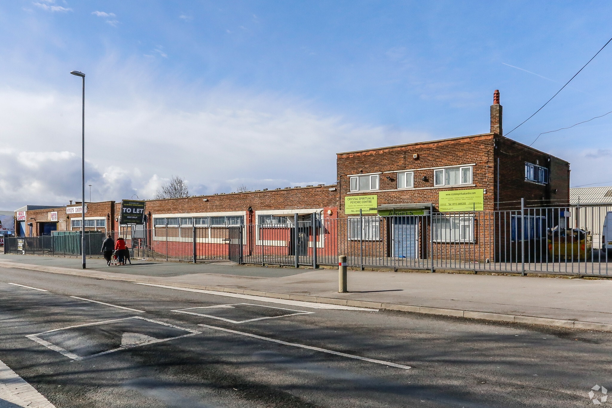 Lupton Ave, Leeds for lease Primary Photo- Image 1 of 3