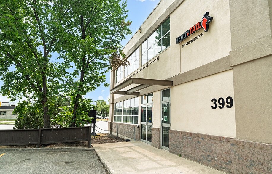 399 Pembina Hwy, Winnipeg, MB for lease - Building Photo - Image 3 of 7