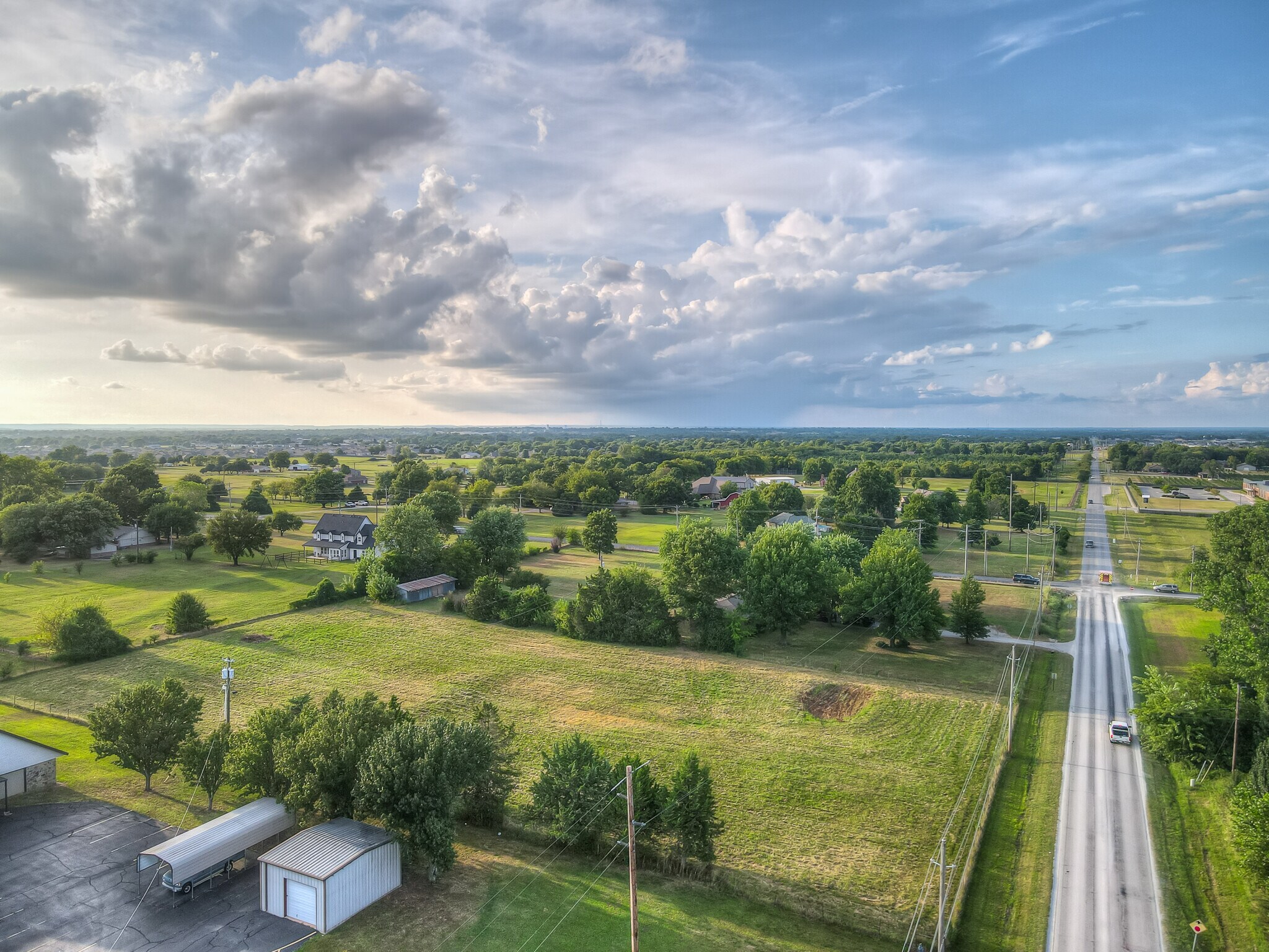 10524 N 129th East Ave, Owasso, OK for sale Primary Photo- Image 1 of 44